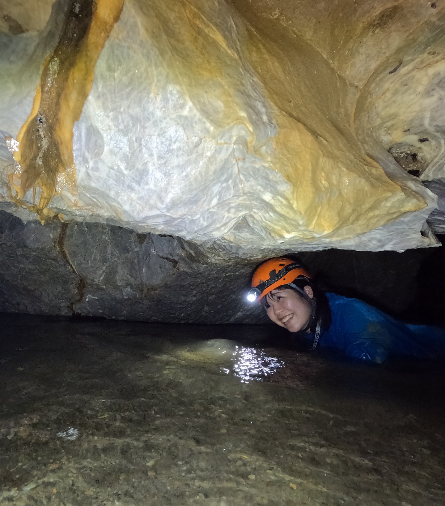 今日はケイビング！🏞️🧗‍♀️