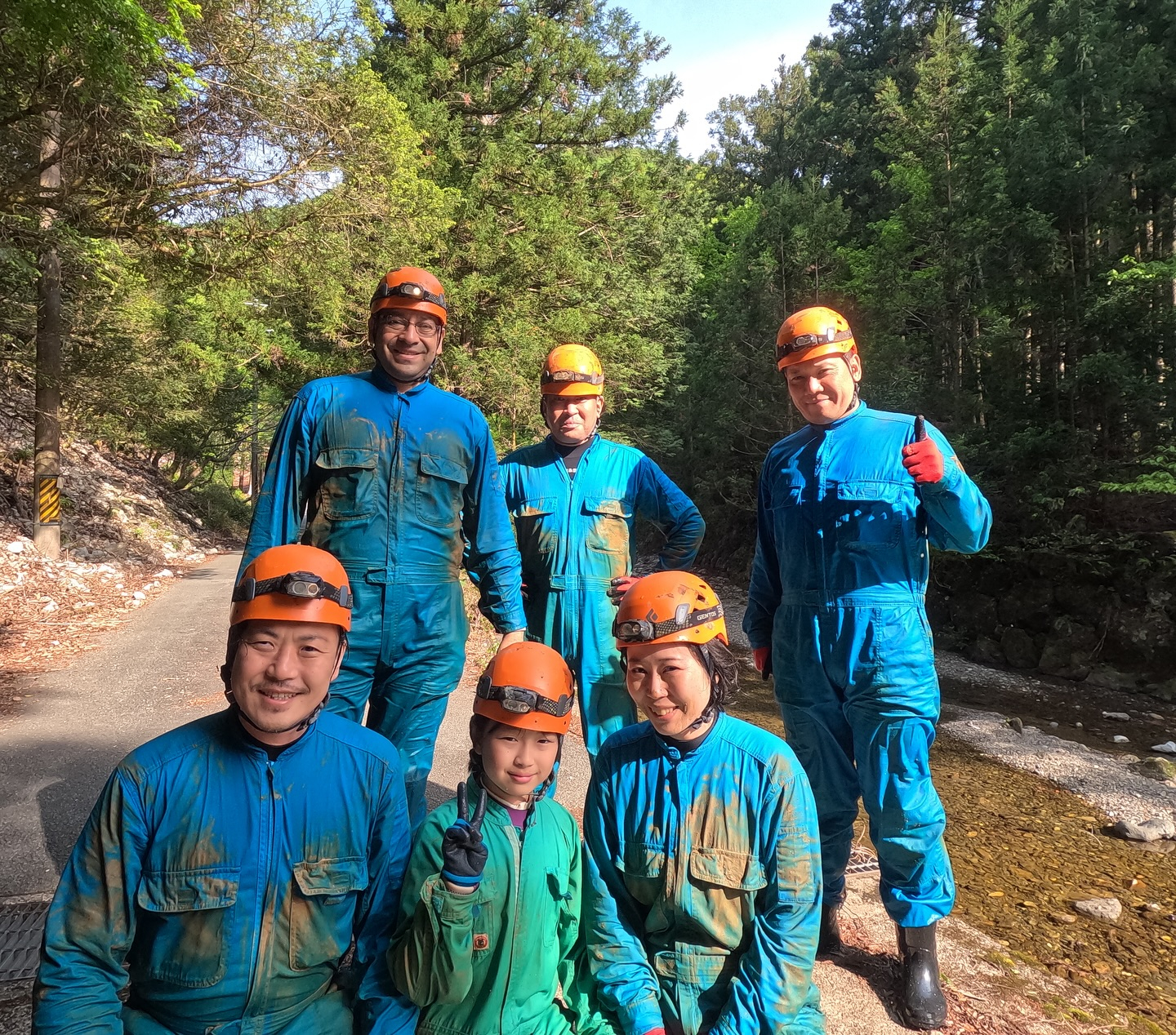 今日はリピーター様と初めてツアーに参加したお客様と一緒に、ワ...