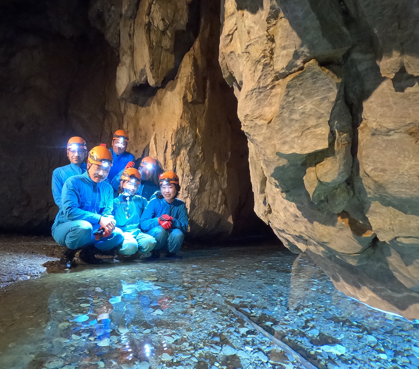 今日はリピーター様と初めてツアーに参加したお客様と一緒に、ワ...