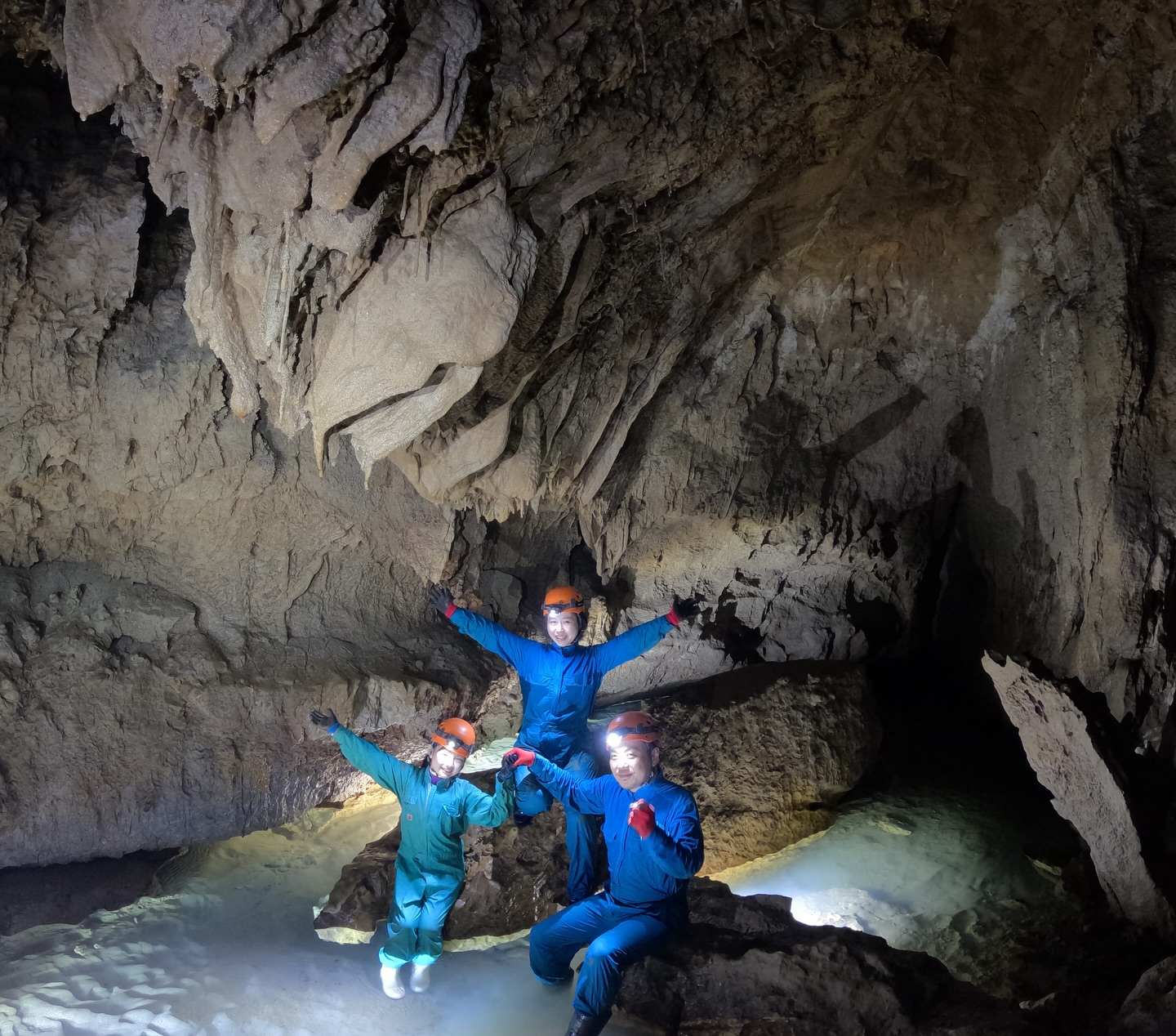 今日はリピーター様と初めてツアーに参加したお客様と一緒に、ワ...