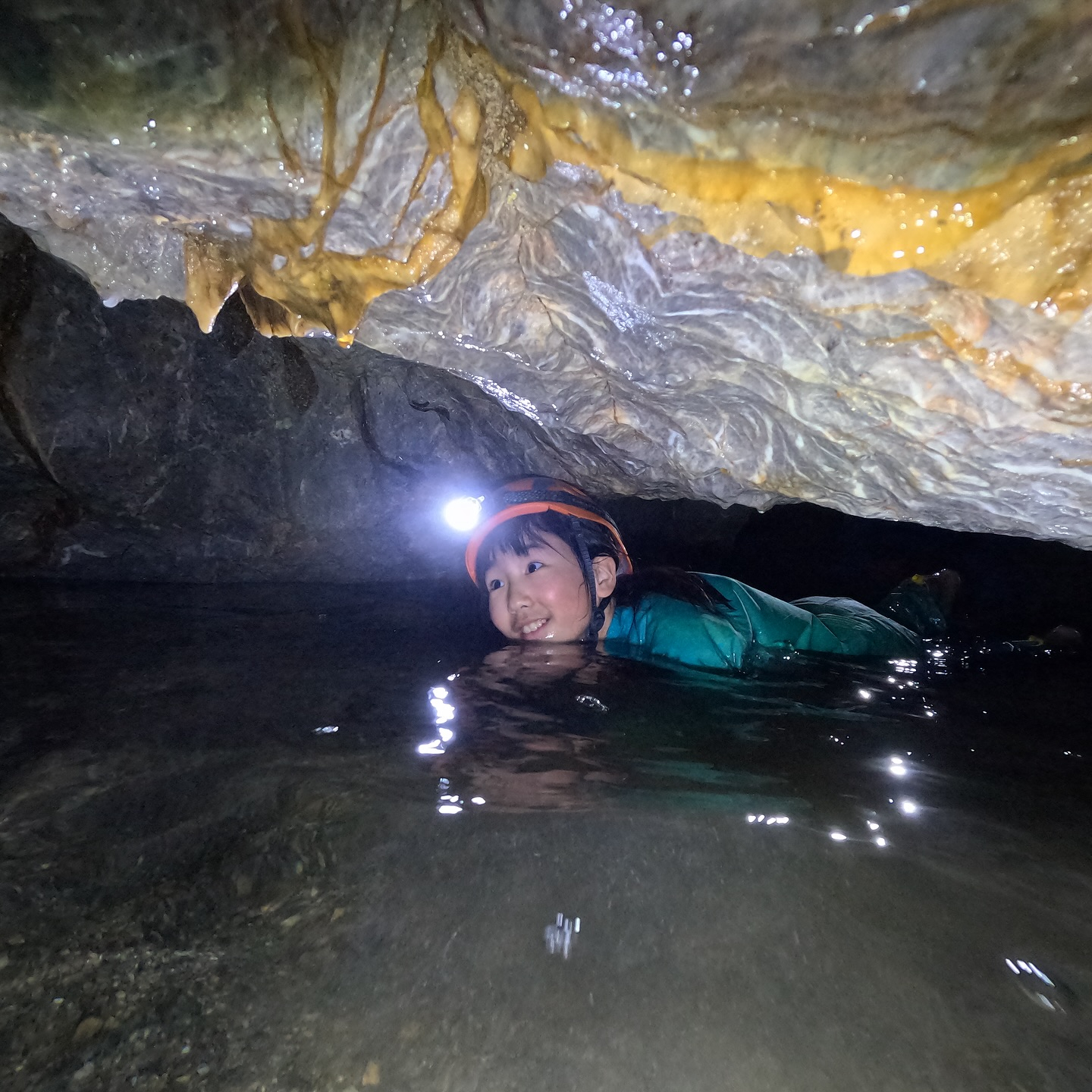 今日の午後はケイビングAコースの冒険に出かけました！⛏️✨元...
