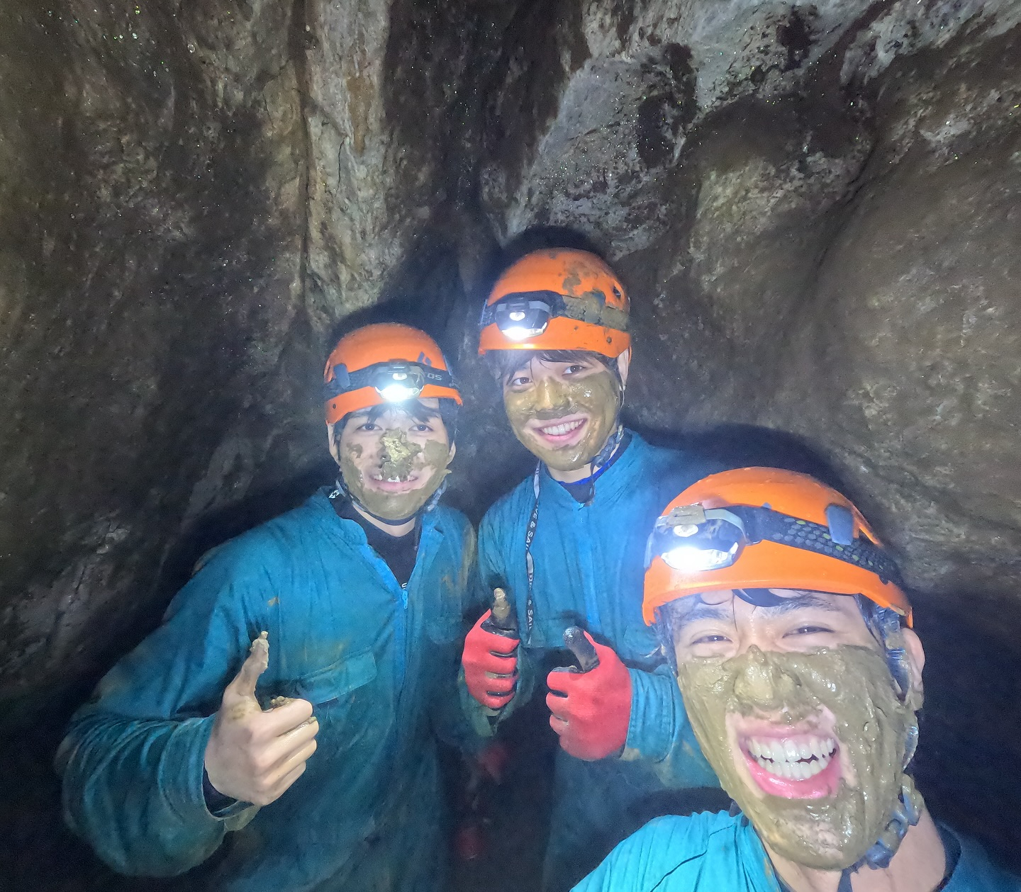 午後も最高にエキサイティングな洞窟探検ツアーに行ってきました...