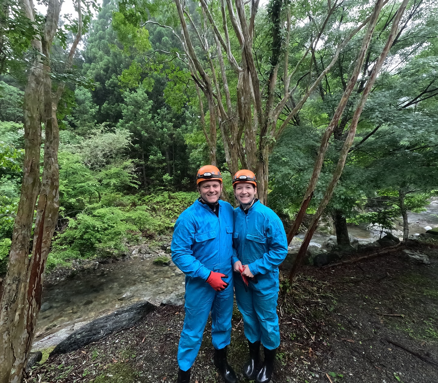 【雨の日でも大冒険！🌧️🇺🇸アメリカからのお客様と洞窟探検🕳...