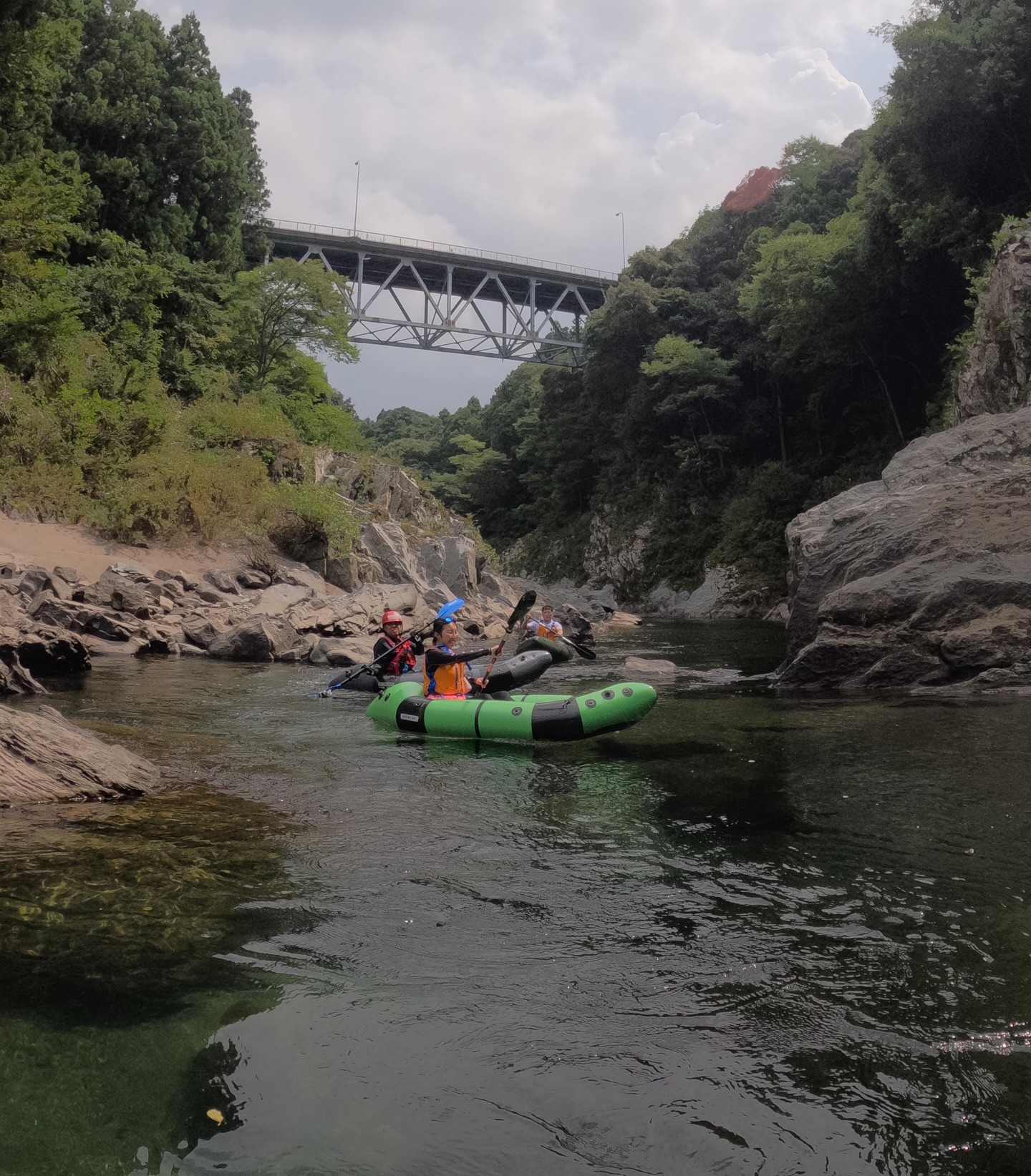 ✨今日は ケイビングAコース と のんびりパックラフトコース...