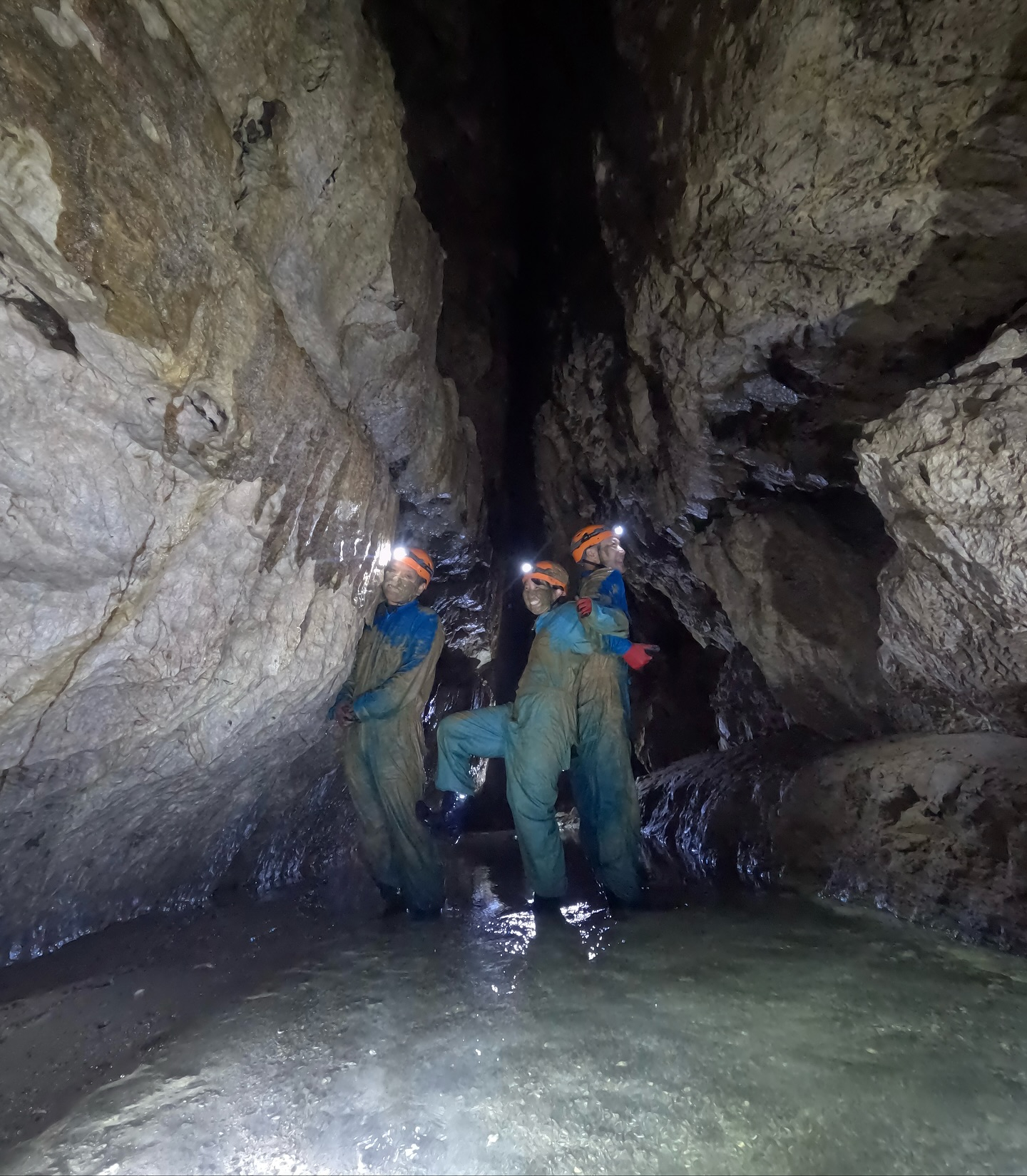 ✨今日は ケイビングAコース と のんびりパックラフトコース...