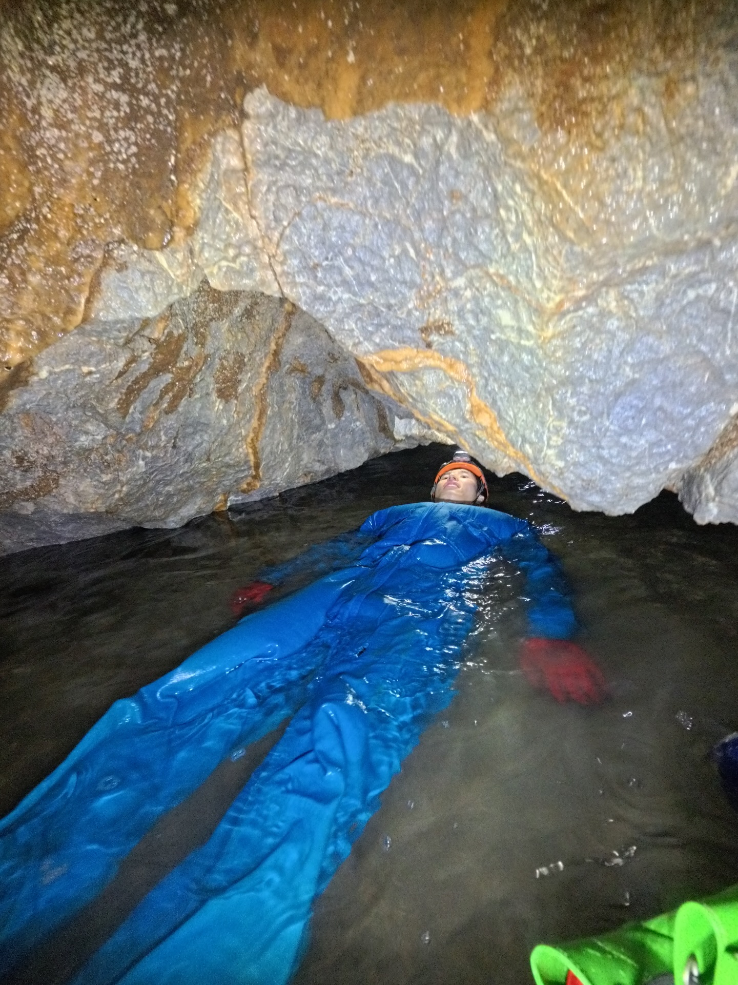 🌊 今日は午前も午後もケイビングAコース！