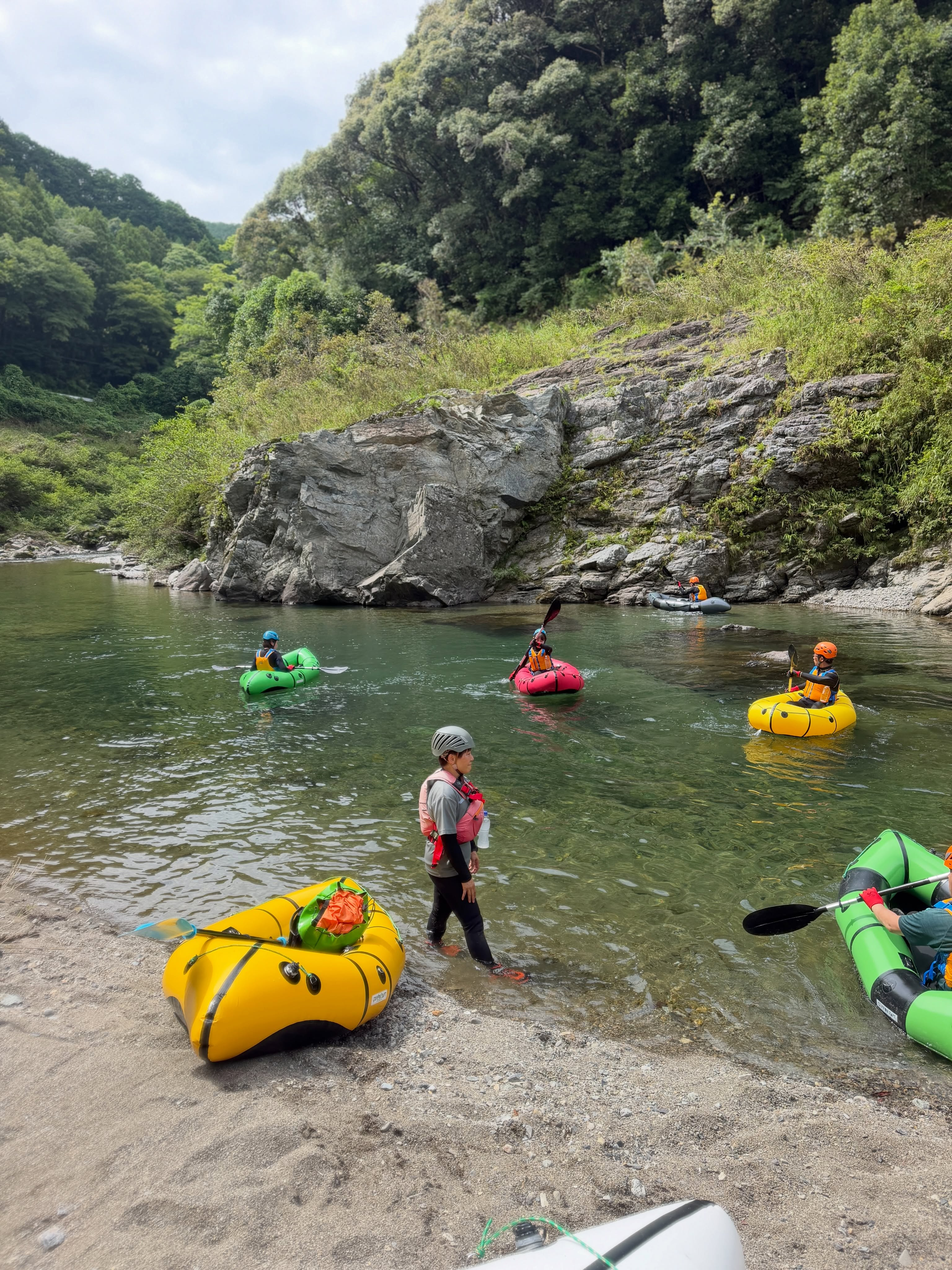 午後はパックラフトツアー!🚣♂️
