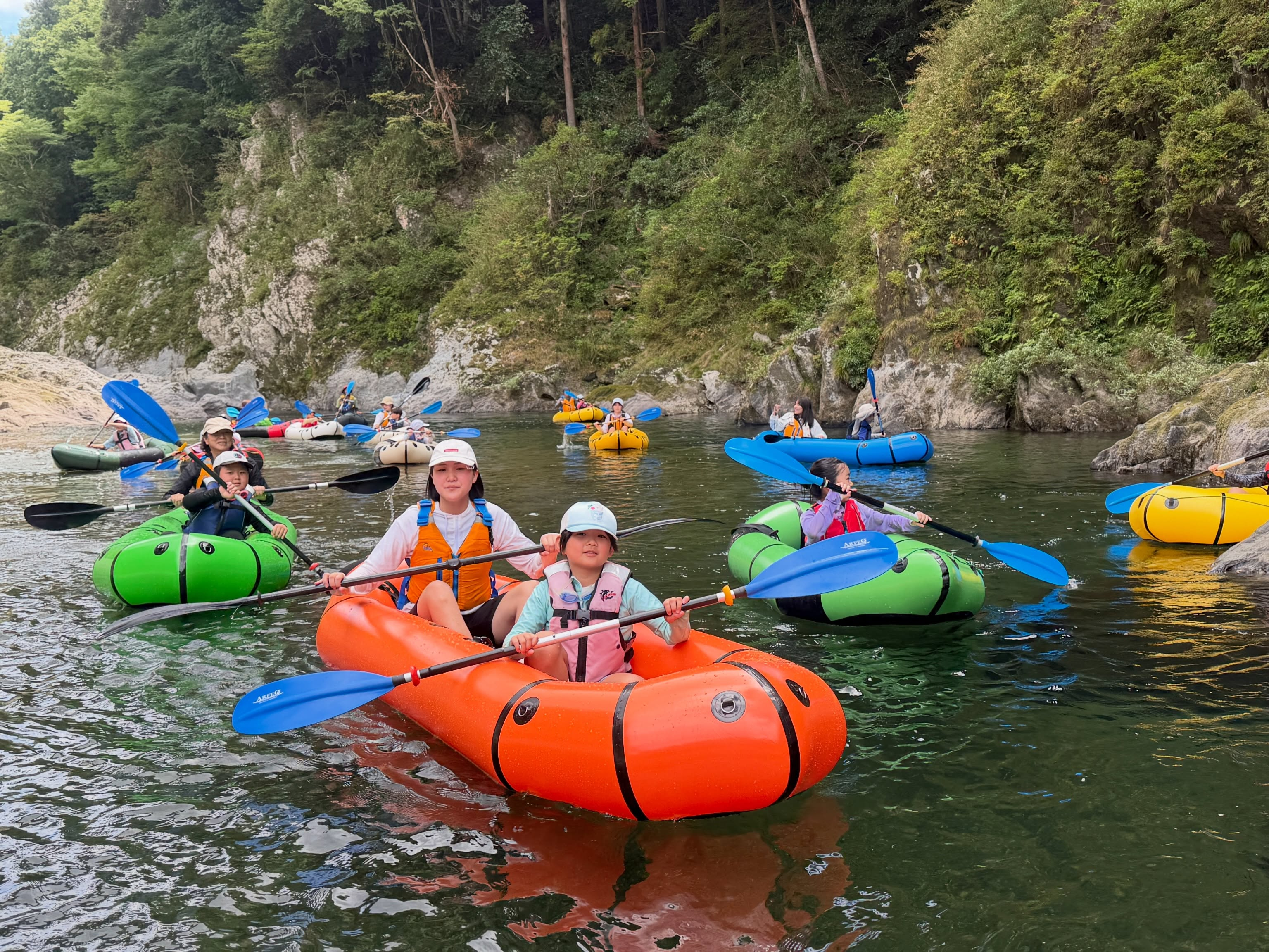 今日は地元の学童のみんながパックラフトに挑戦!🚣♀️☀️
