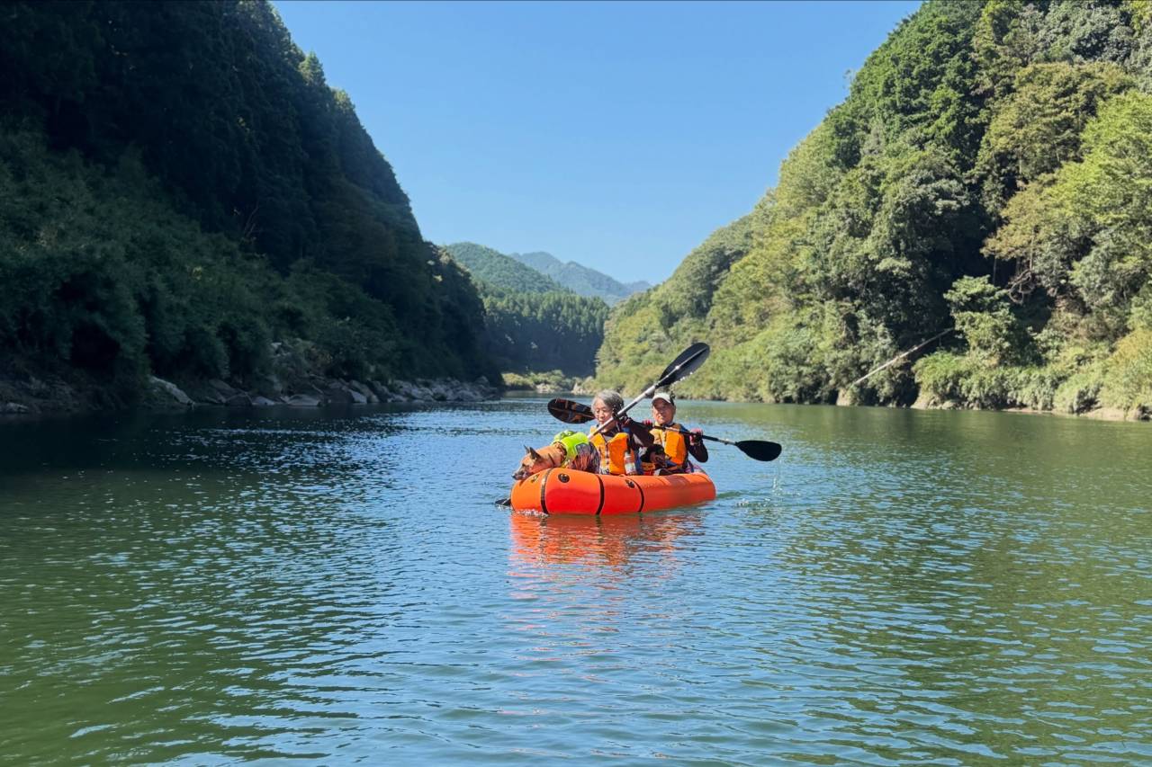 今日は午前ドッグラフト、午後はパックラフトツアーでした！🐶🛶...