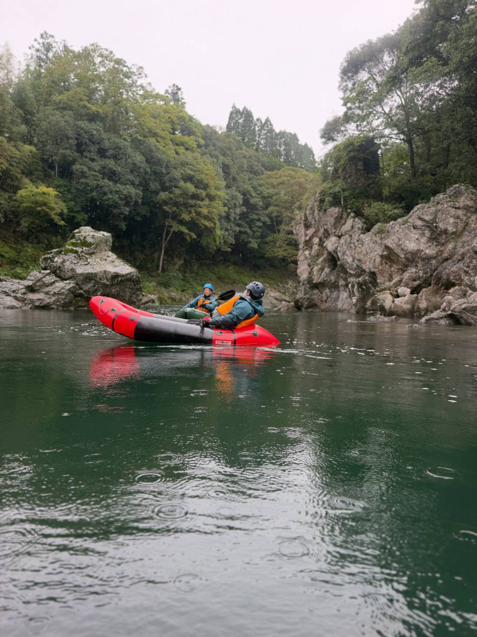 今日は午前ケイビングAコース、午後はパックラフトツアー!🦇🛶