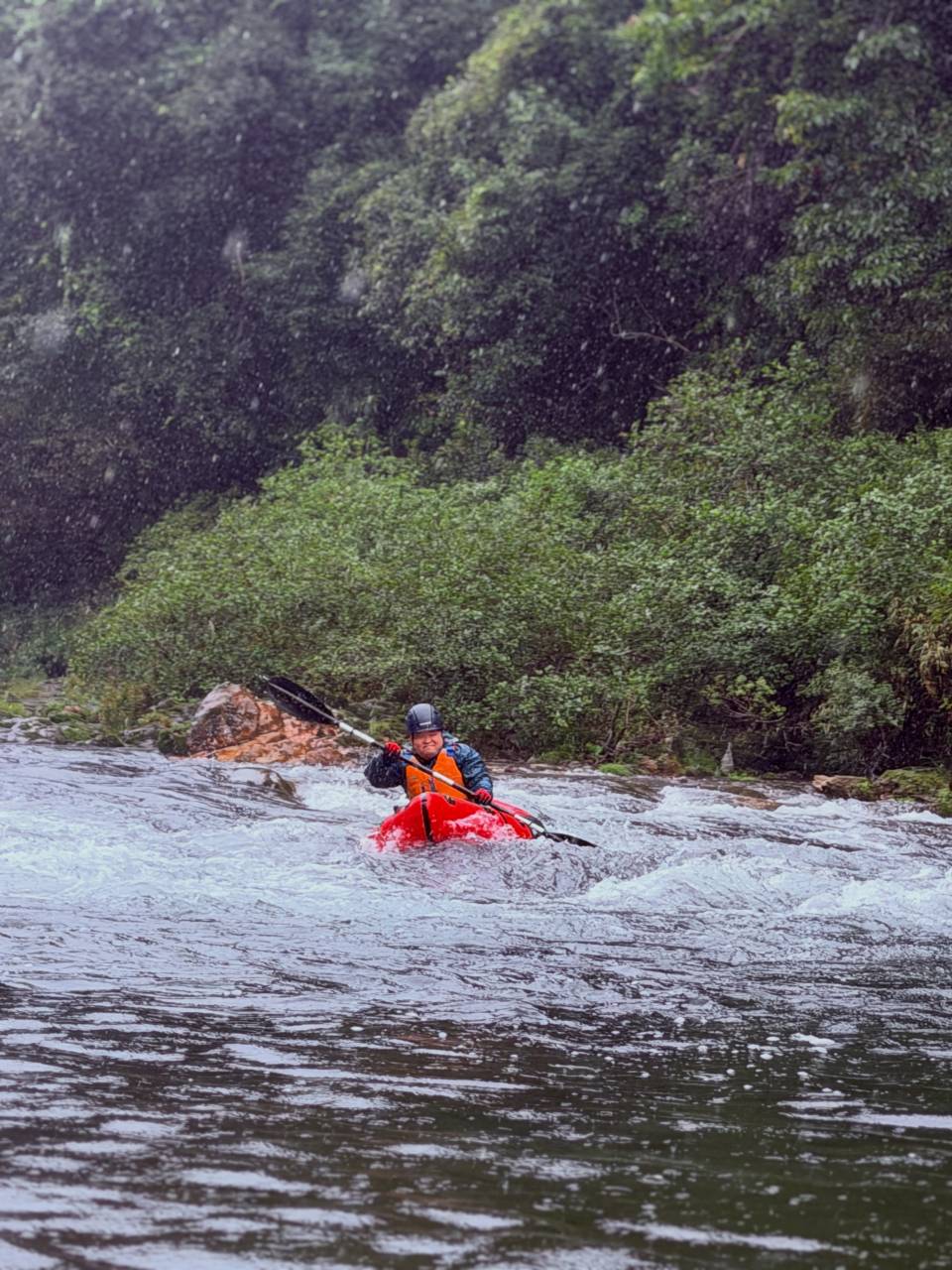 今日は午前ケイビングAコース、午後はパックラフトツアー!🦇🛶